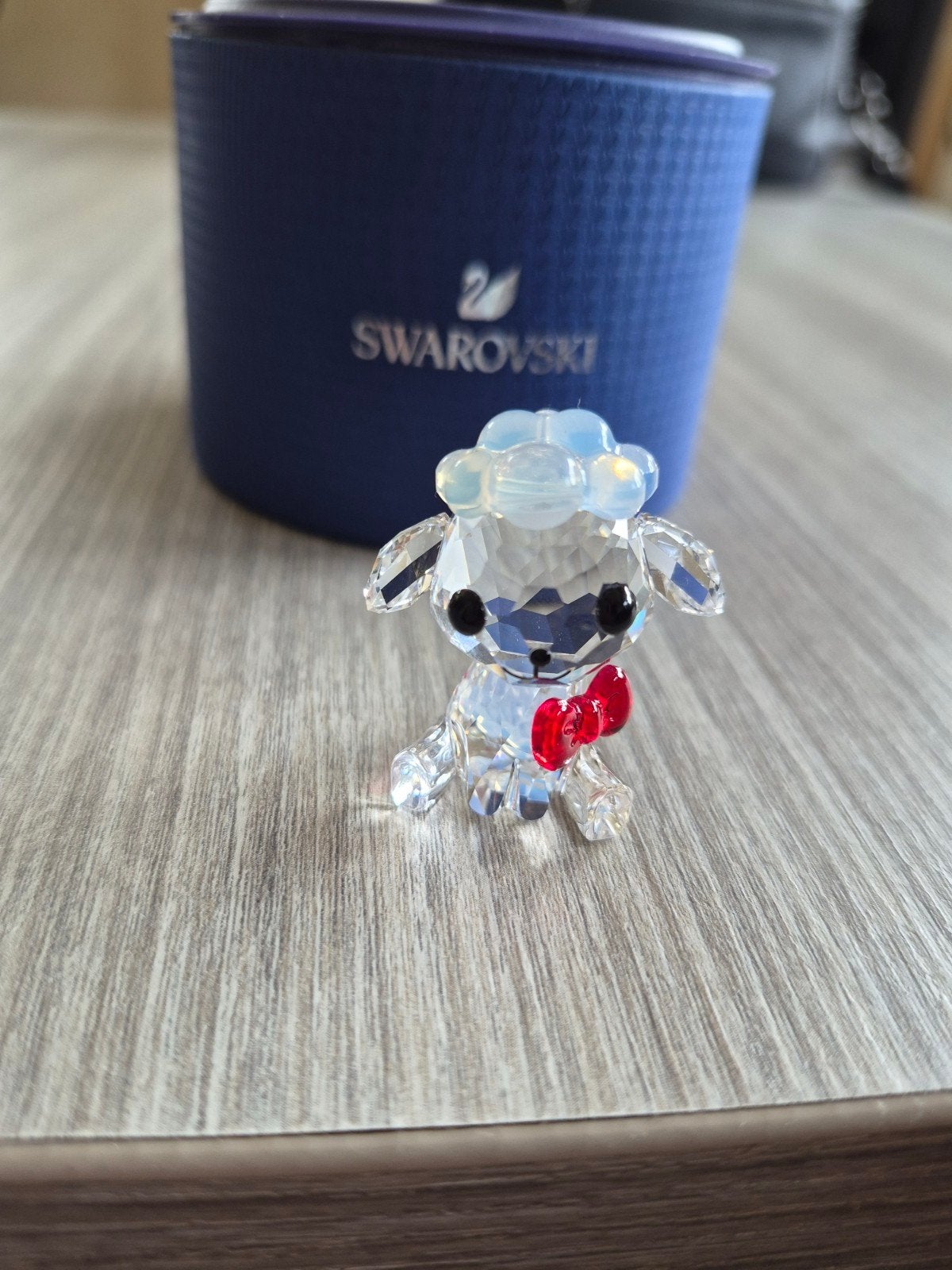 Swarovski Kristal Lammy het Schaapje met Rode Strik, Verzamelen, Swarovski, Ophalen of Verzenden, Zo goed als nieuw, Figuurtje