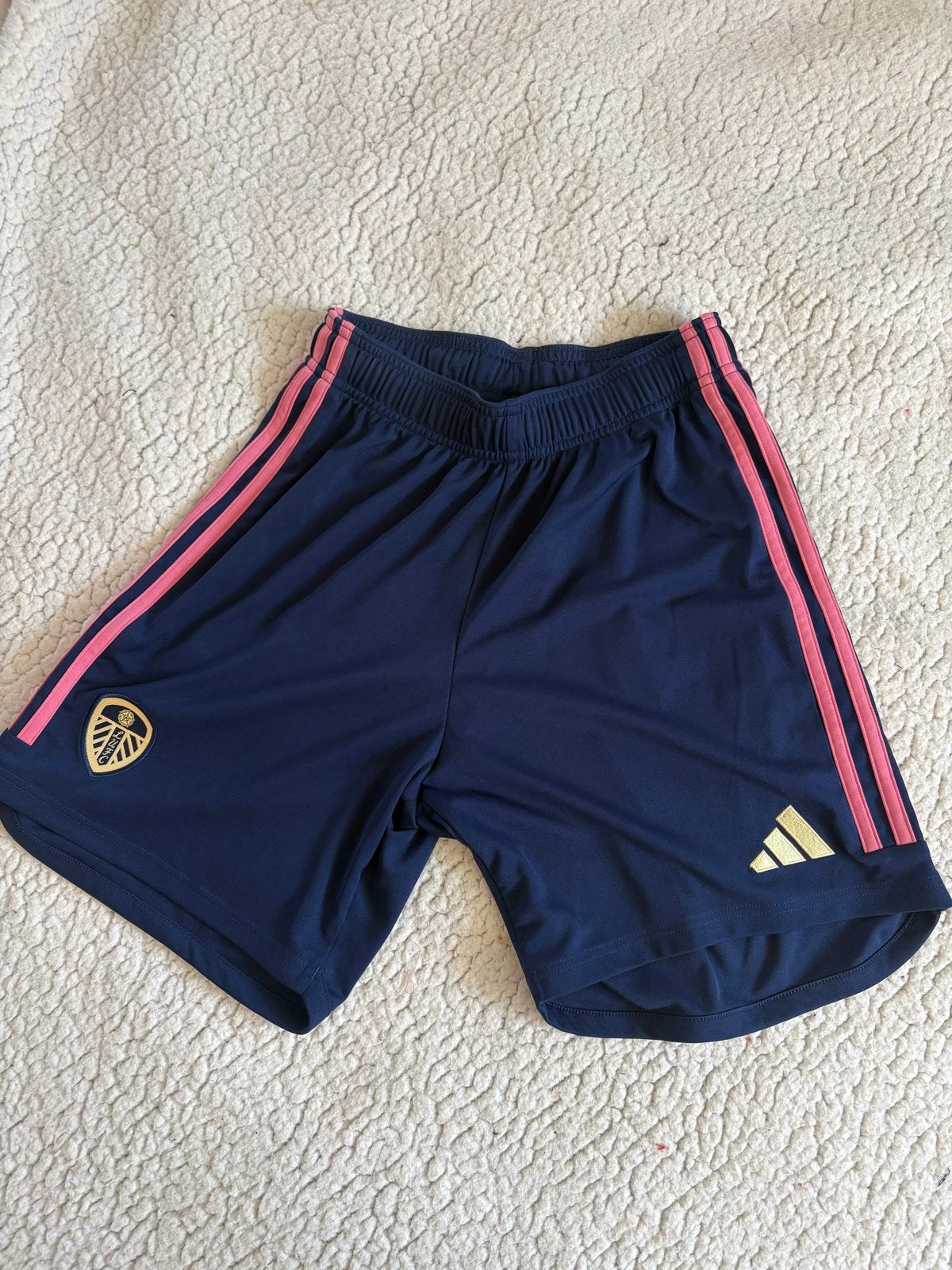 Adidas sportbroekje Leeds United - Maat S, Maat 36 (S), Verzenden, Blauw, Fitness of Aerobics
