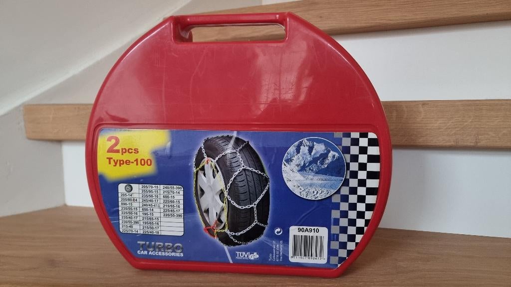 Turbo/ Type-100, zo goed als nieuwe sneeuwkettingen, Ophalen of Verzenden, Zo goed als nieuw
