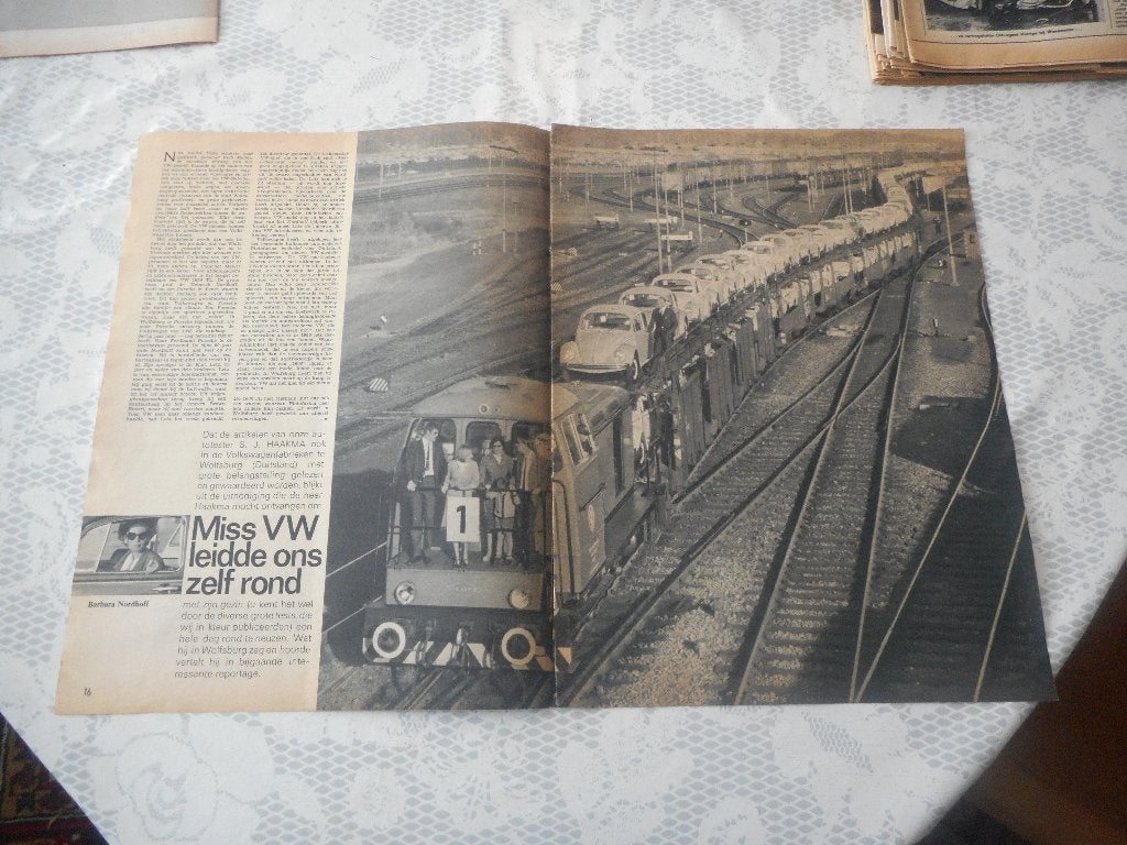 Wolfsburg. Volkswagenfabrieken. Rondleiding 1967., Ophalen of Verzenden, 1960 tot 1980, Knipsel(s)