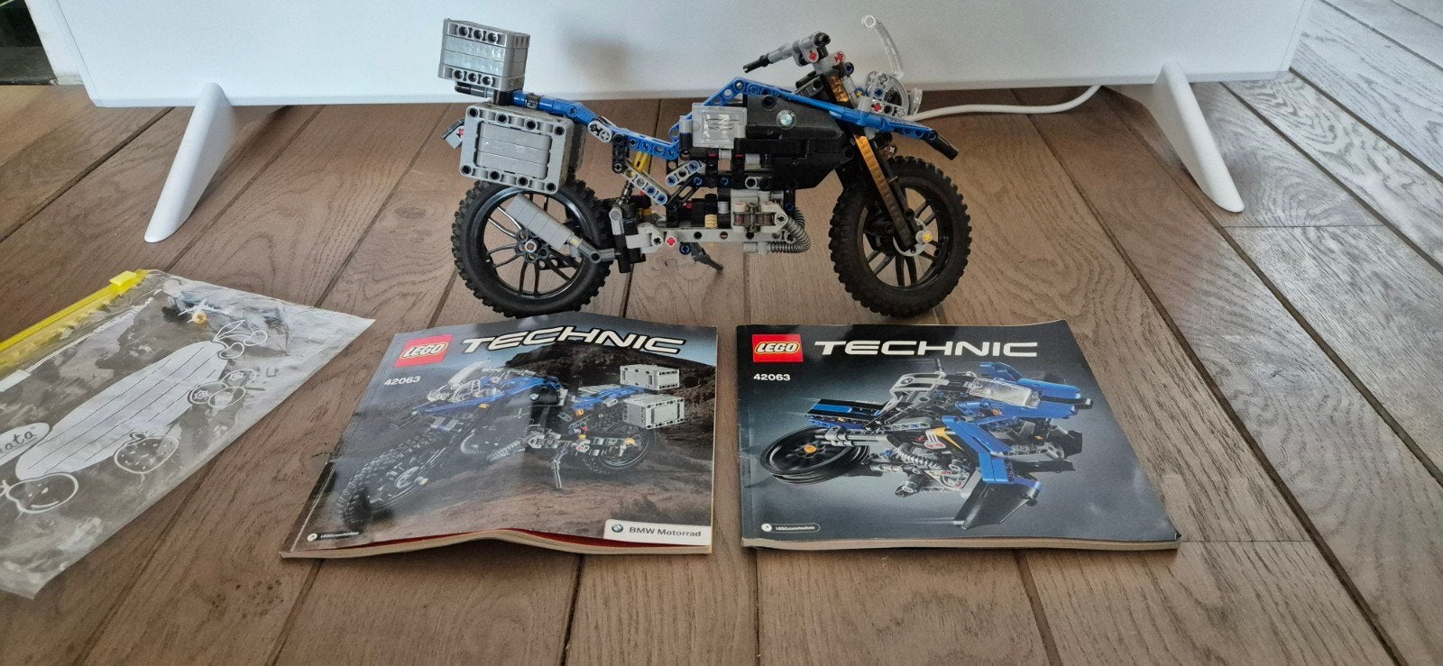 Lego Technic BMW R1200GS Motorfiets - Compleet met boekjes, Ophalen of Verzenden, Zo goed als nieuw