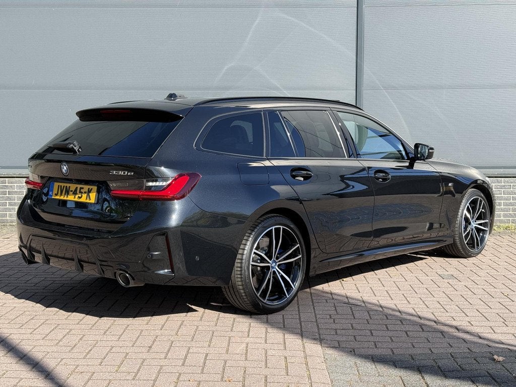 BMW 3-serie Touring 330e xDrive M-Sport PHEV / Shadow Line /, 1998 cc, Gebruikt, Euro 6, 4 cilinders