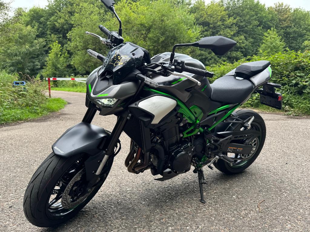Kawasaki Z900 (Z 900) 2025 - Vol Vermogen, Motoren, Motorrijbewijs A, 948 cc, Traction Control, Particulier