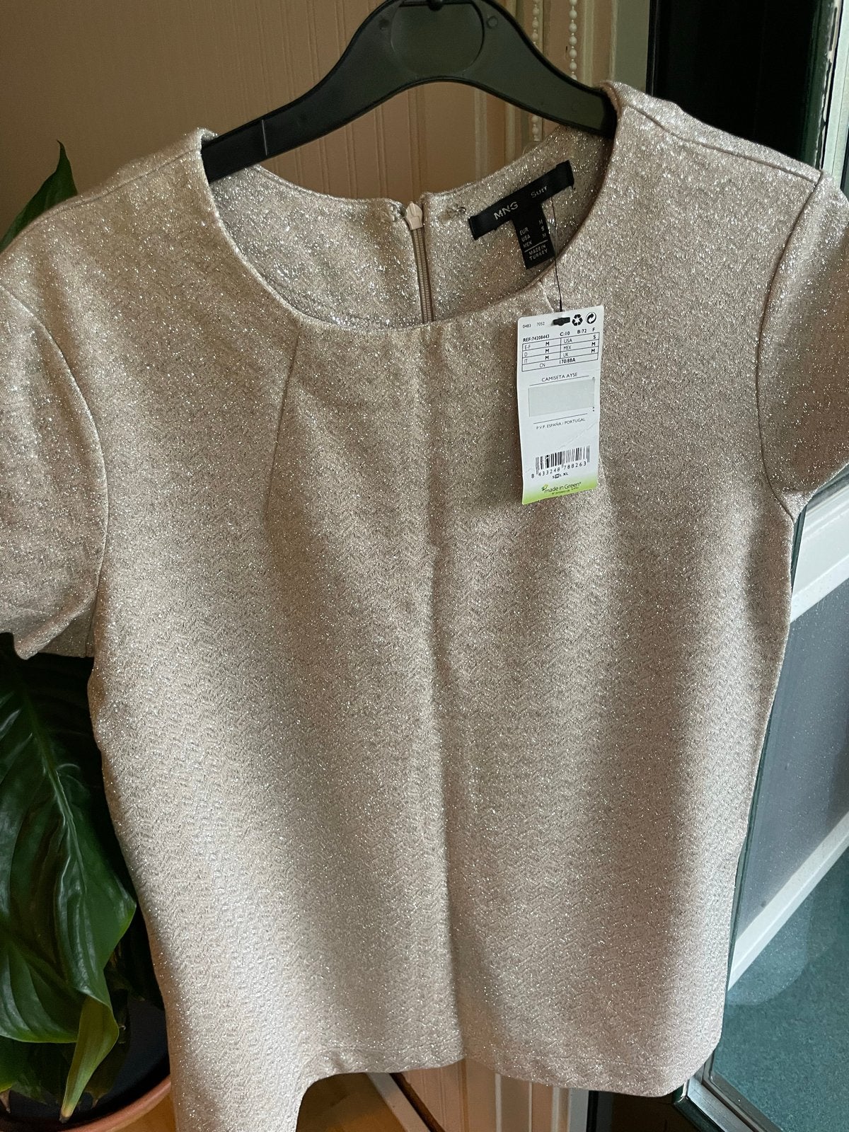 MNG Suit Gouden Glitter Top Maat M. 90 % viscose! Nieuw., Kleding | Dames, Maat 38/40 (M), Nieuw, Ophalen of Verzenden, Korte mouw