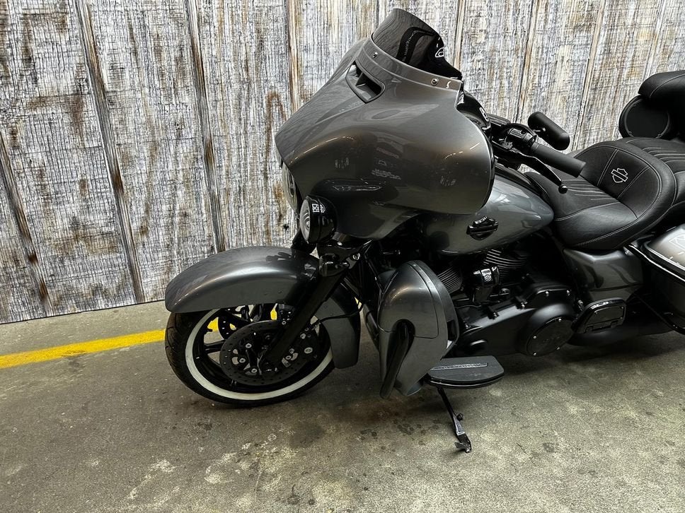 HARLEY-DAVIDSON ELECTRA GLIDE ULTRA LIMITED FLHTK (bj 2019), Motoren, Motoren | Harley-Davidson, 2 cilinders, HARLEY-DAVIDSON