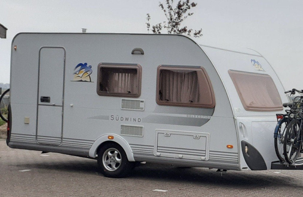 Knaus Südwind 420 QD Gold Edition (2006), Koelkast, Treinzit, Particulier, 4 tot 5 meter