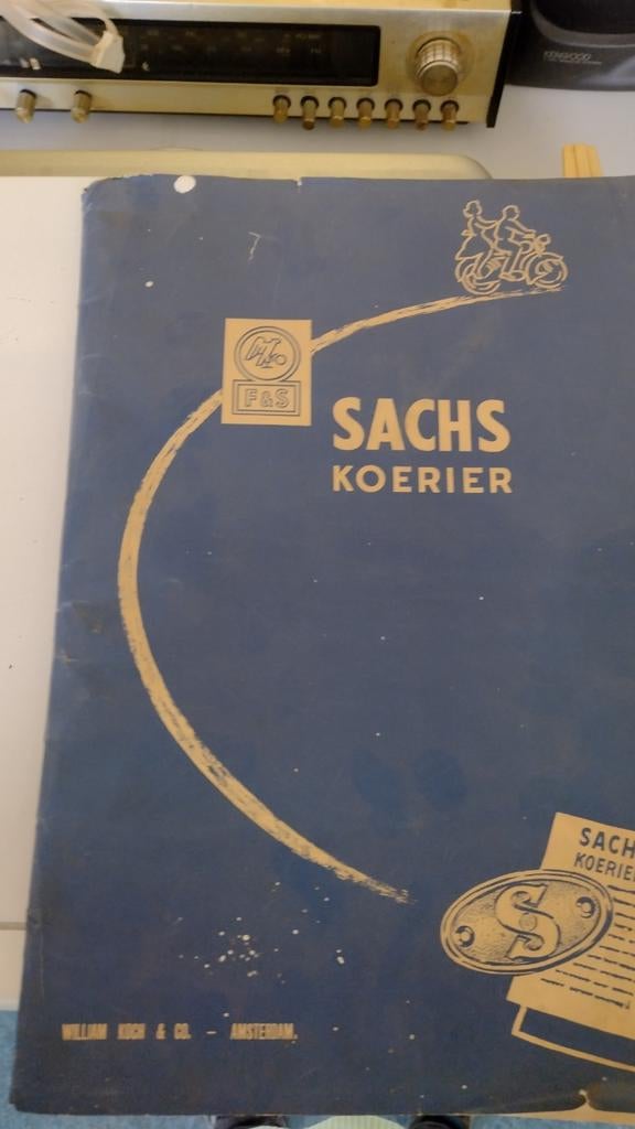 Sachs boek en asbak uit de 50 60 Jaren verzamelaars objecten, Ophalen of Verzenden, Gebruikt, Boek of Poster