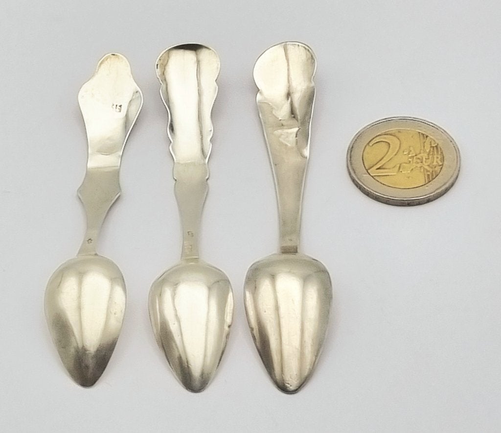1138. Lepelvaasje met zilveren theelepels, 20e eeuw, Antiek en Kunst, Ophalen, Zilver