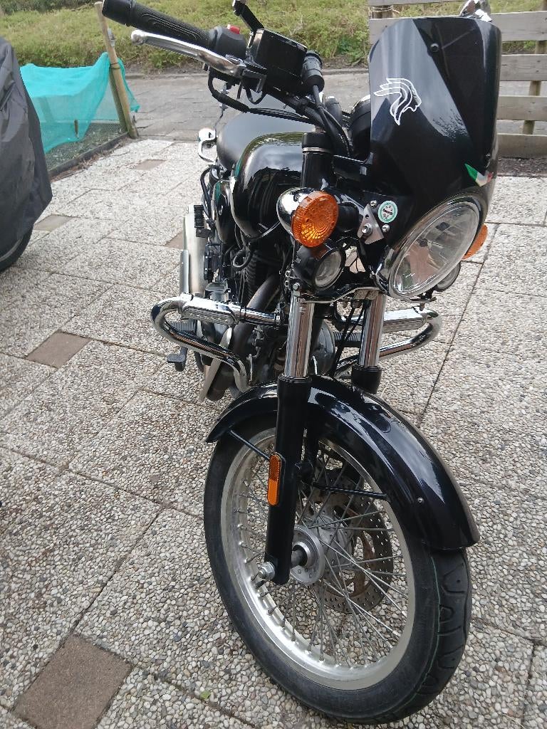 Benelli 400   €2500  7mei eraf, 400 cc, Gebruikt, Particulier, ABS