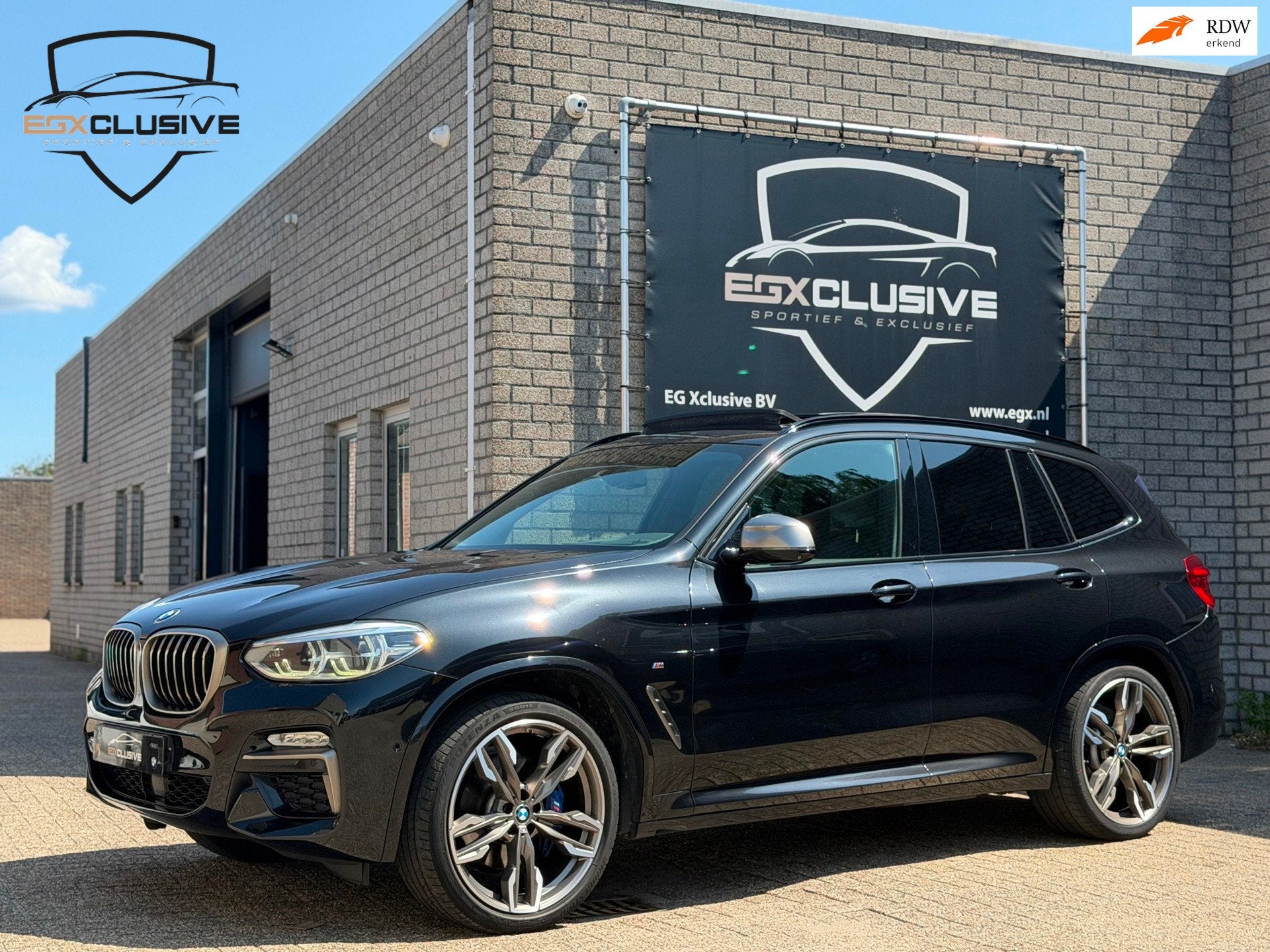 BMW X3 M40i xDrive High Executive PANO/360CAMERA/HUD/H&K/ACC, Auto's, Automaat, Automatische klimaatregeling, Gebruikt, Zwart