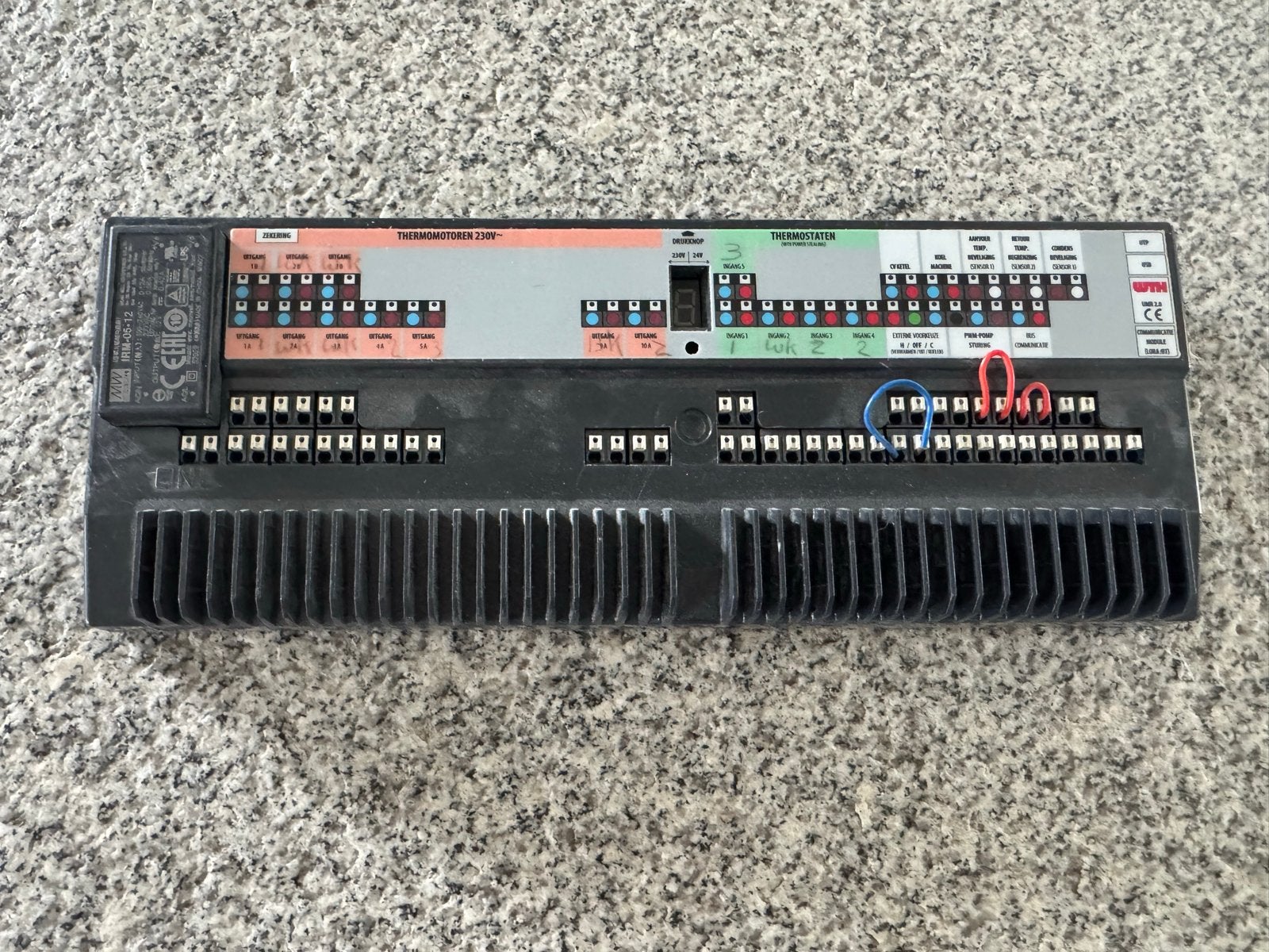 WTH UMR2Plus Vloerverwarming Verdelerunit, Doe-het-zelf en Verbouw, Thermostaten, Ophalen, Gebruikt