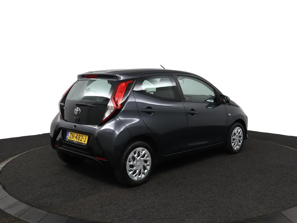 Toyota Aygo 1.0 VVT-i x-play | Airco | Bluetooth | Achteruit, Voorwielaandrijving, 12 maanden, Stof, Gebruikt