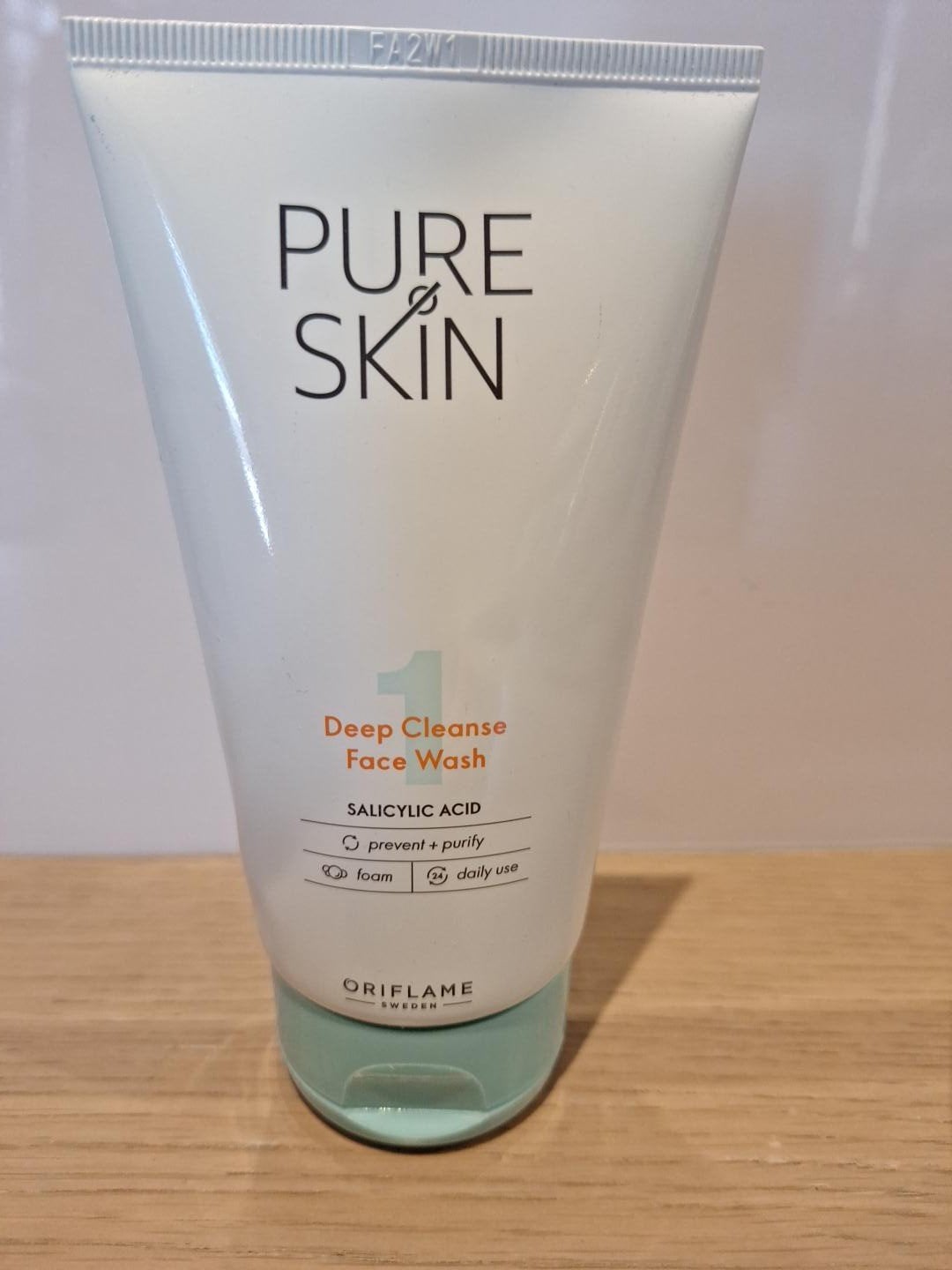 Nieuw! Oriflame Pure Skin Deep Cleanse Face Wash Salicylic A, Ophalen of Verzenden, Nieuw, Gehele gezicht, Reiniging