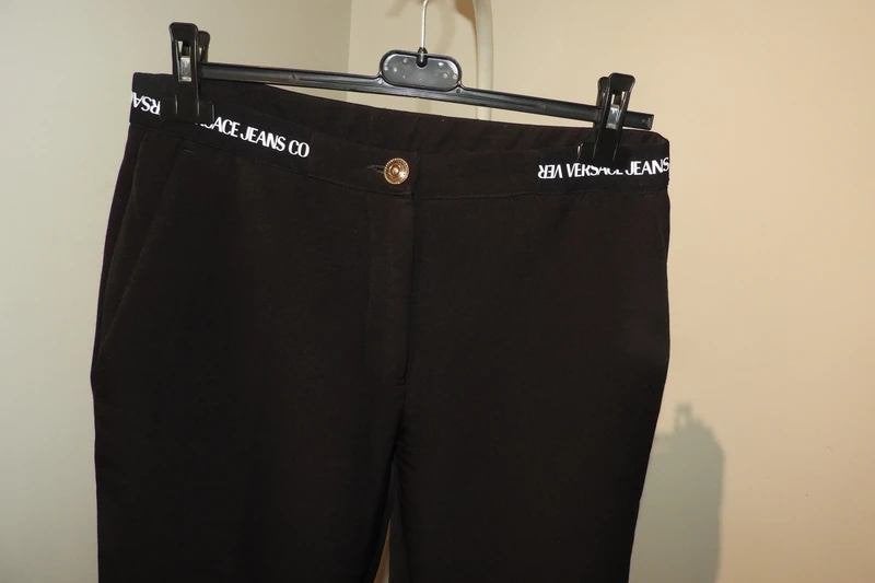 Versace jeans couture nette zwarte broek merk band D40, Maat 38/40 (M), Verzenden, Zwart, Versace Jeans Couture