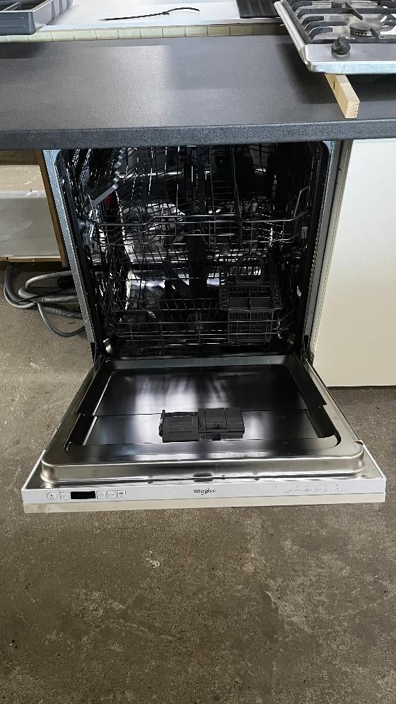Complete keuken Compleet met APP 120Keukens op voorraad 2818, Ophalen of Verzenden, Zo goed als nieuw, Enkelwandige keuken, Met kookeiland