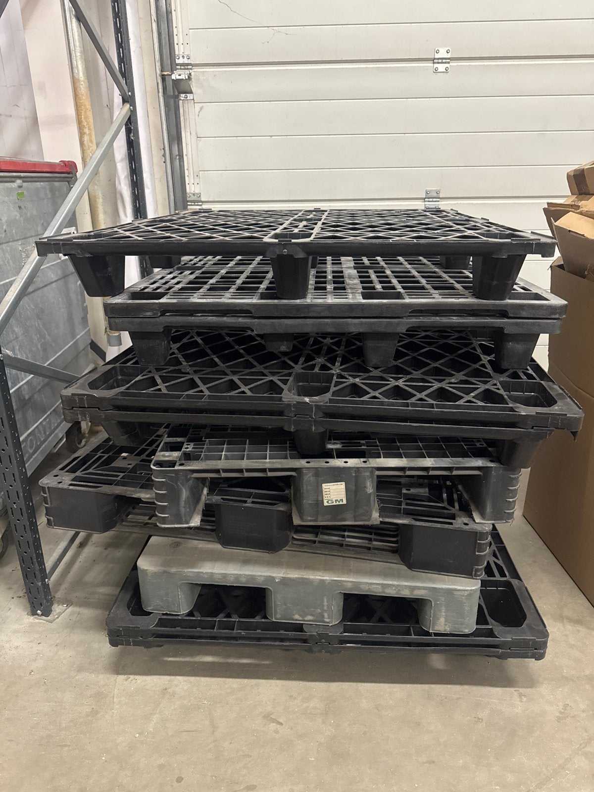 Gratis af te halen: Kunststof pallets, Ophalen of Verzenden