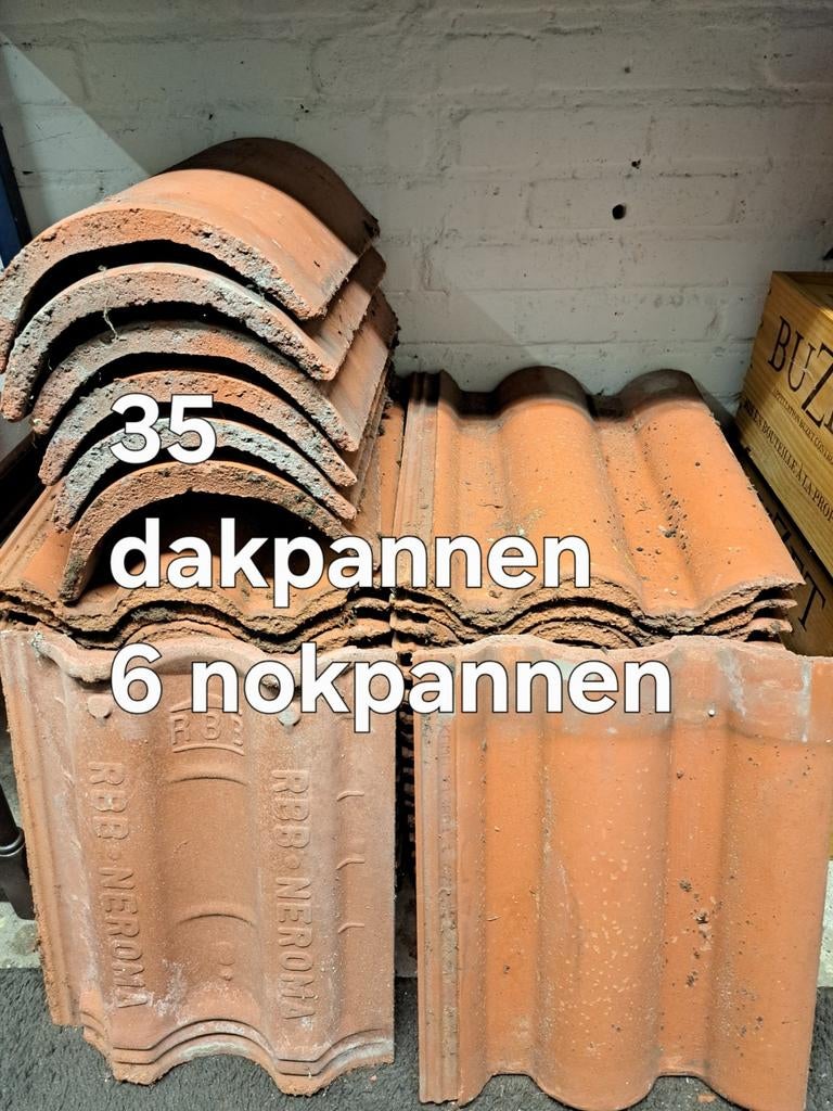 Dakpannen., Doe-het-zelf en Verbouw, Ophalen, Steen of Klei, Minder dan 5 m², Dakpannen