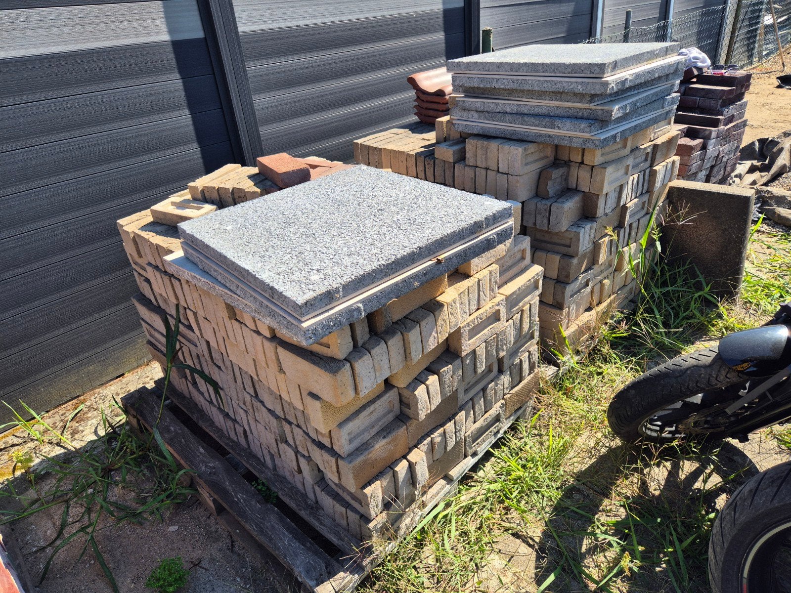 natuursteenblokken voor tuin of bouw, Ophalen, Zo goed als nieuw, Bakstenen
