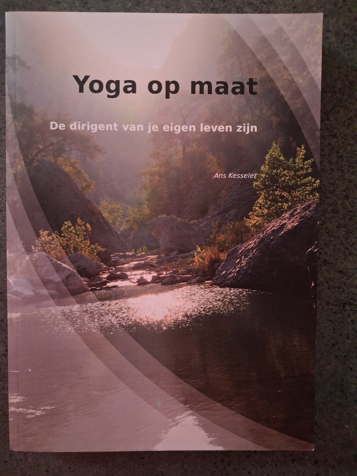 A. Kesselers - Yoga op maat, Boeken, Meditatie of Yoga, A. Kesselers, Nieuw, Ophalen of Verzenden