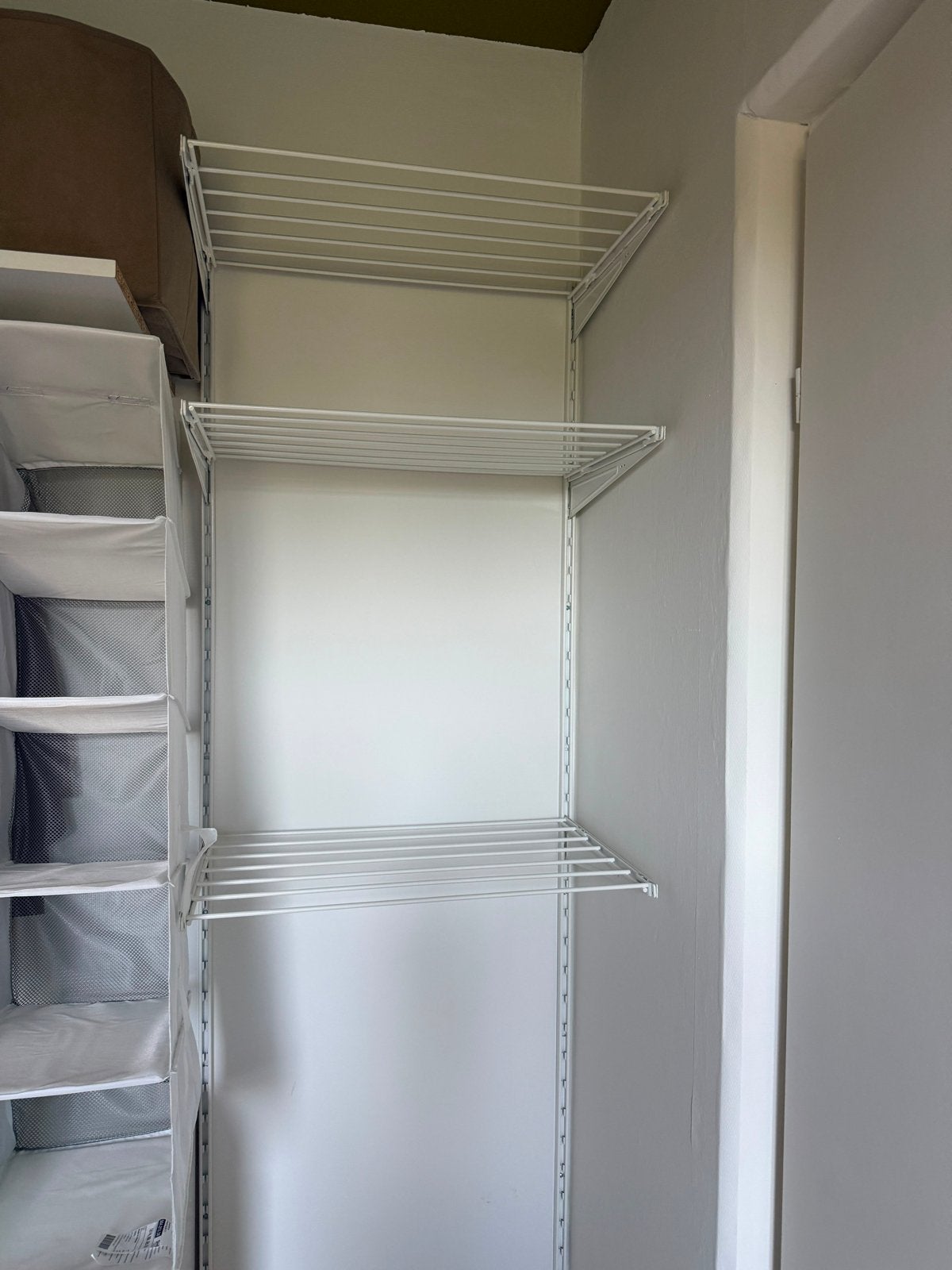 Witte wandrails met wanddroogrek (droogrek constructie) Ikea, Ophalen, Zo goed als nieuw