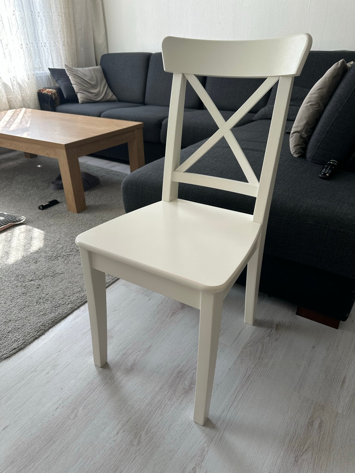 Witte houten stoel van İkea, Ophalen, Wit, Zo goed als nieuw, Eén