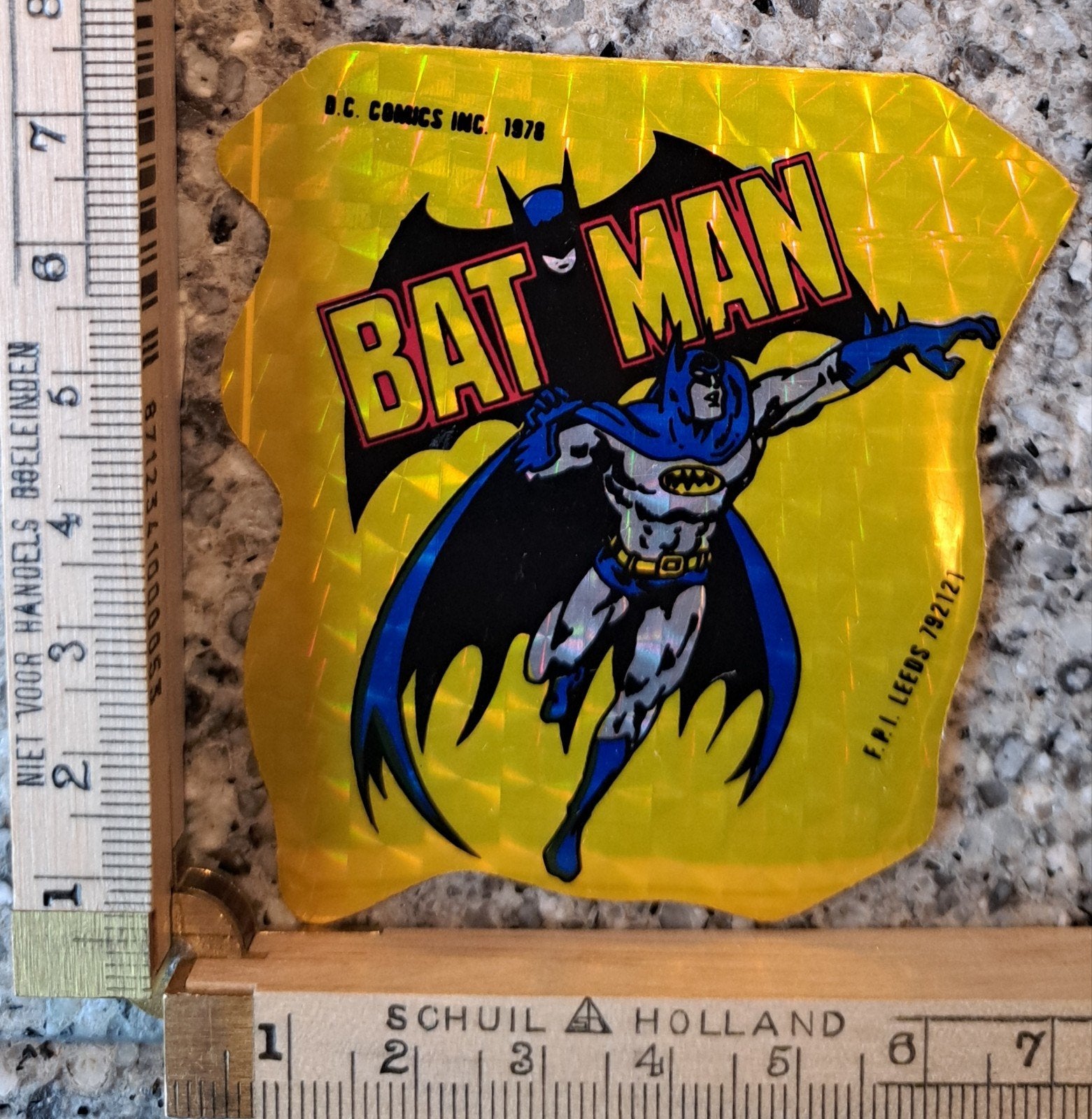 Vintage 1978 sticker Batman goud glimmend stripfiguur, Ophalen of Verzenden, Zo goed als nieuw, Strip of Tekenfilm