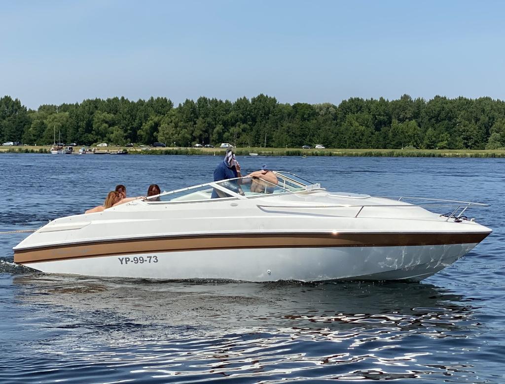 Speedboot met trailer ChrisCraft 228 Concept incl trailer, Watersport en Boten, Speedboten, Ophalen, Gebruikt, Binnenboordmotor