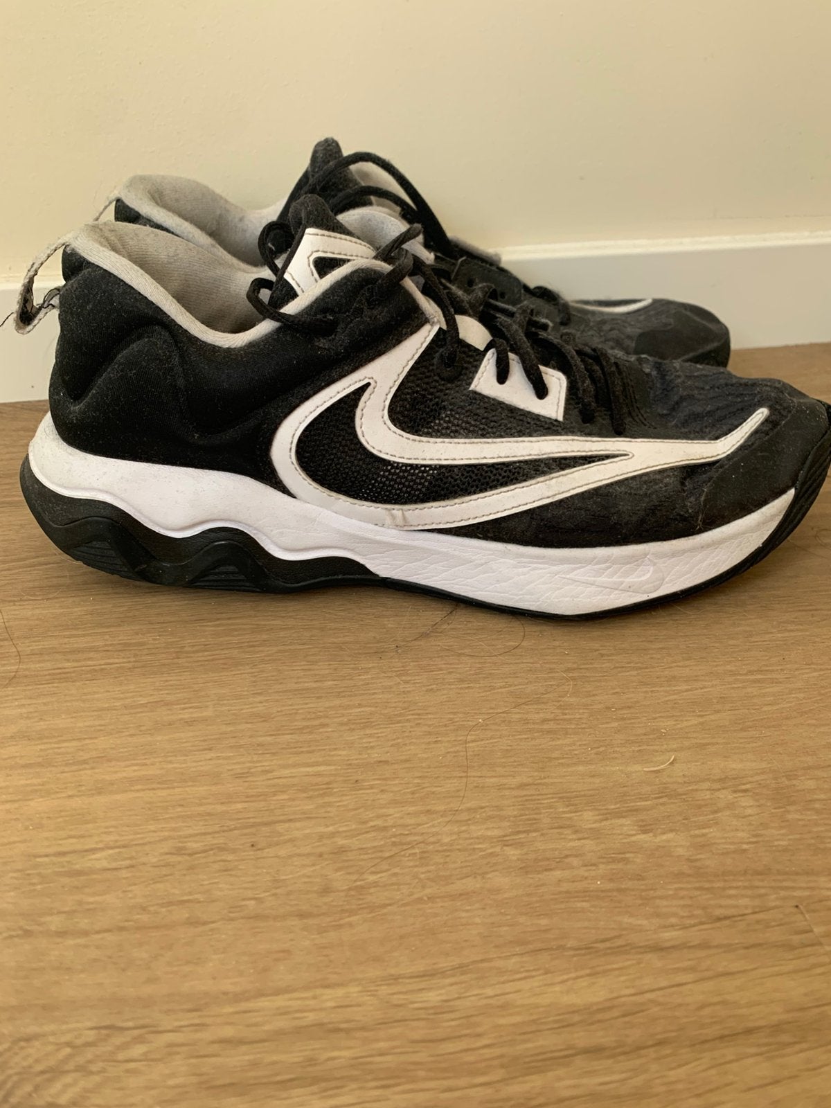 Nike sportschoenen  mt 46, Ophalen of Verzenden, Zo goed als nieuw, Hardloopschoenen, Nike