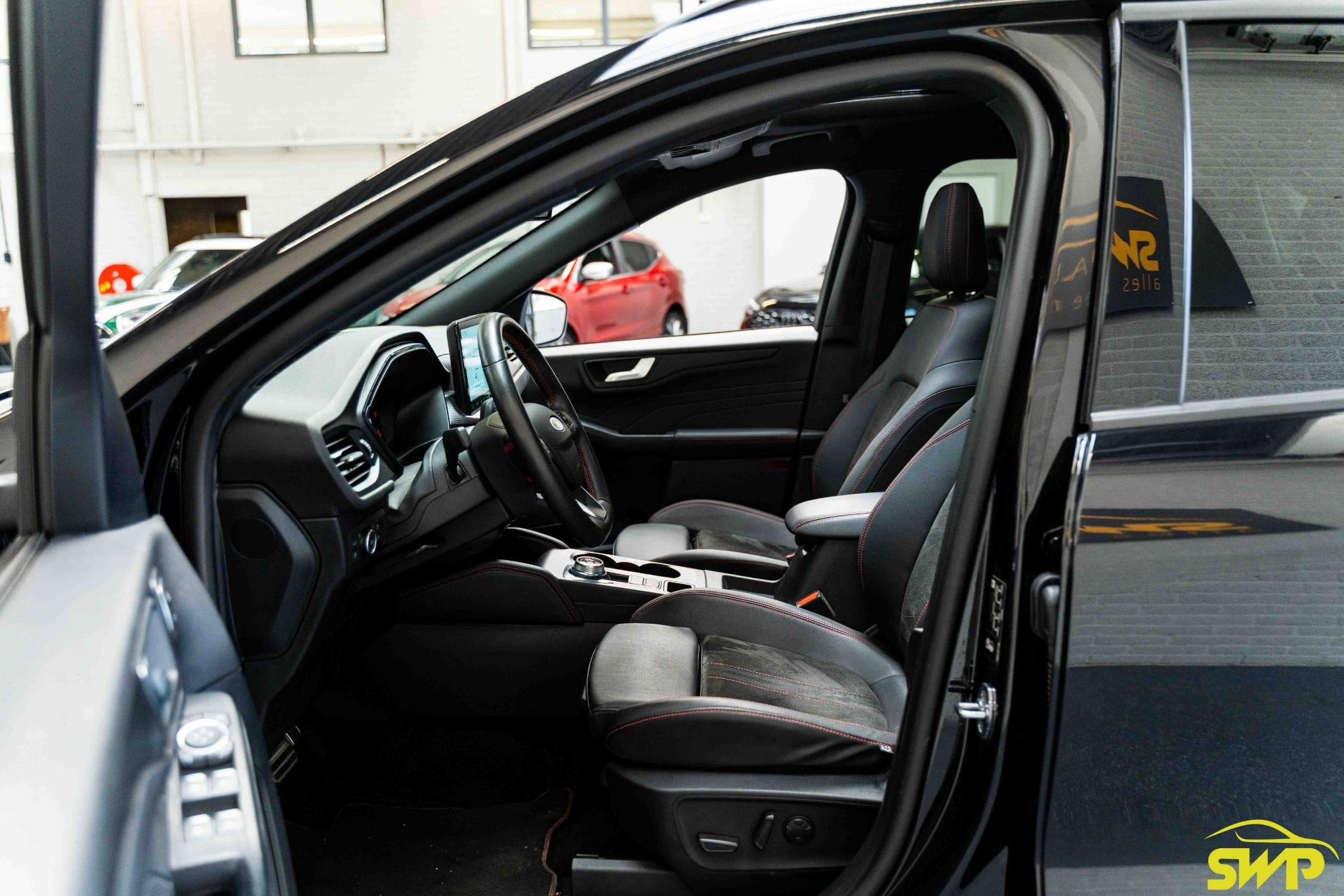 Ford Kuga 2.5 PHEV ST-Line X | Nieuw model | Pano | Winterpa, Auto's, 14 kWh, Gebruikt, Euro 6, 4 cilinders