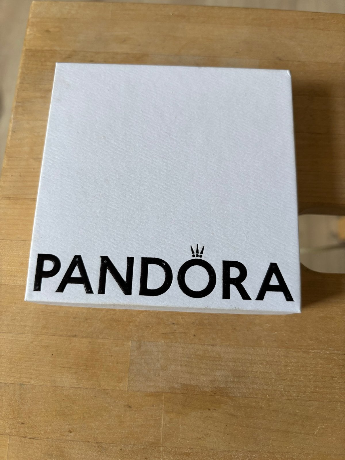 Pandora armband nieuw in doos - Zilveren bedelarmband, Sieraden, Tassen en Uiterlijk, Armbanden, Nieuw, Ophalen of Verzenden, Met bedels of kralen