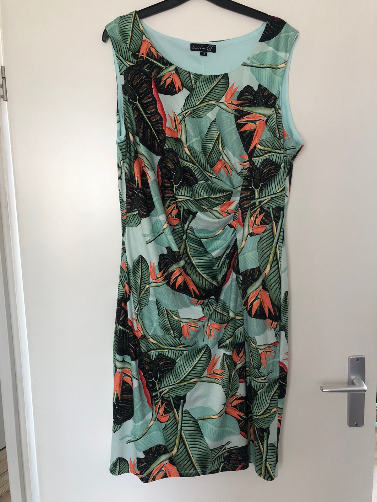 Mooie Groene bloemen jurk zonder mouw smashed lemon maat 44, Kleding | Dames, Jurken, Maat 42/44 (L), Ophalen of Verzenden, Zo goed als nieuw