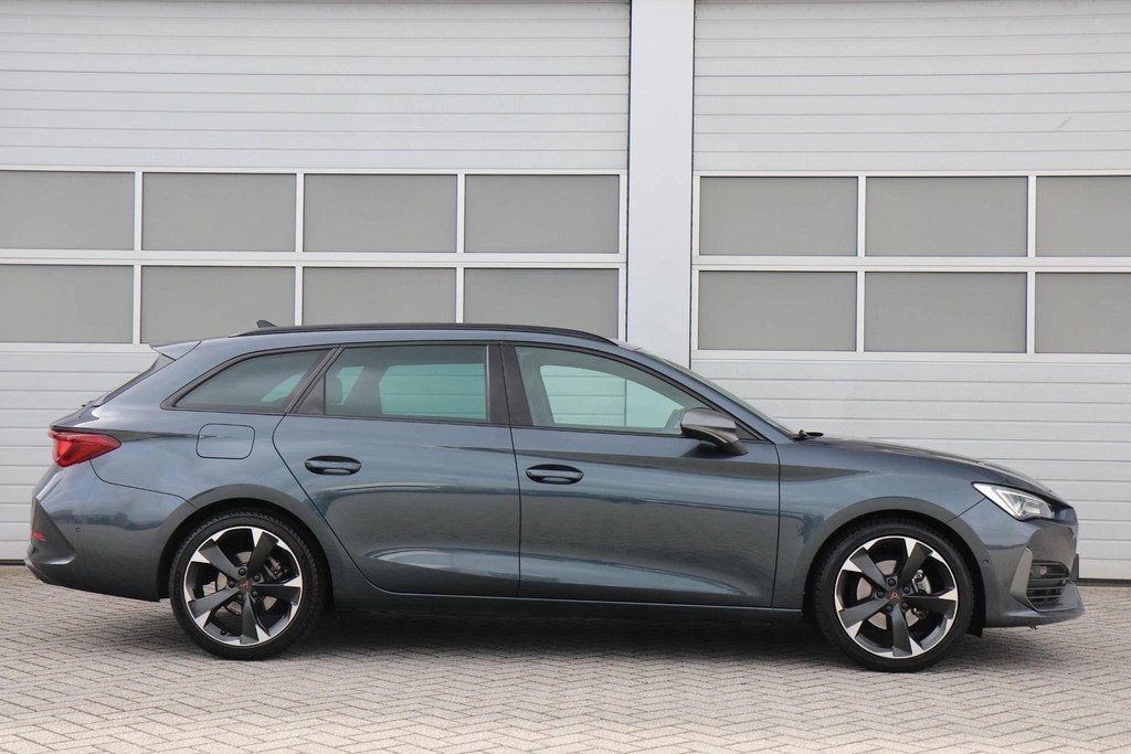 CUPRA Leon Sportstourer 1.5 eTSI 150pk DSG Business Edition, Auto's, Cupra, 12 maanden, Stof, 4 cilinders, Leon