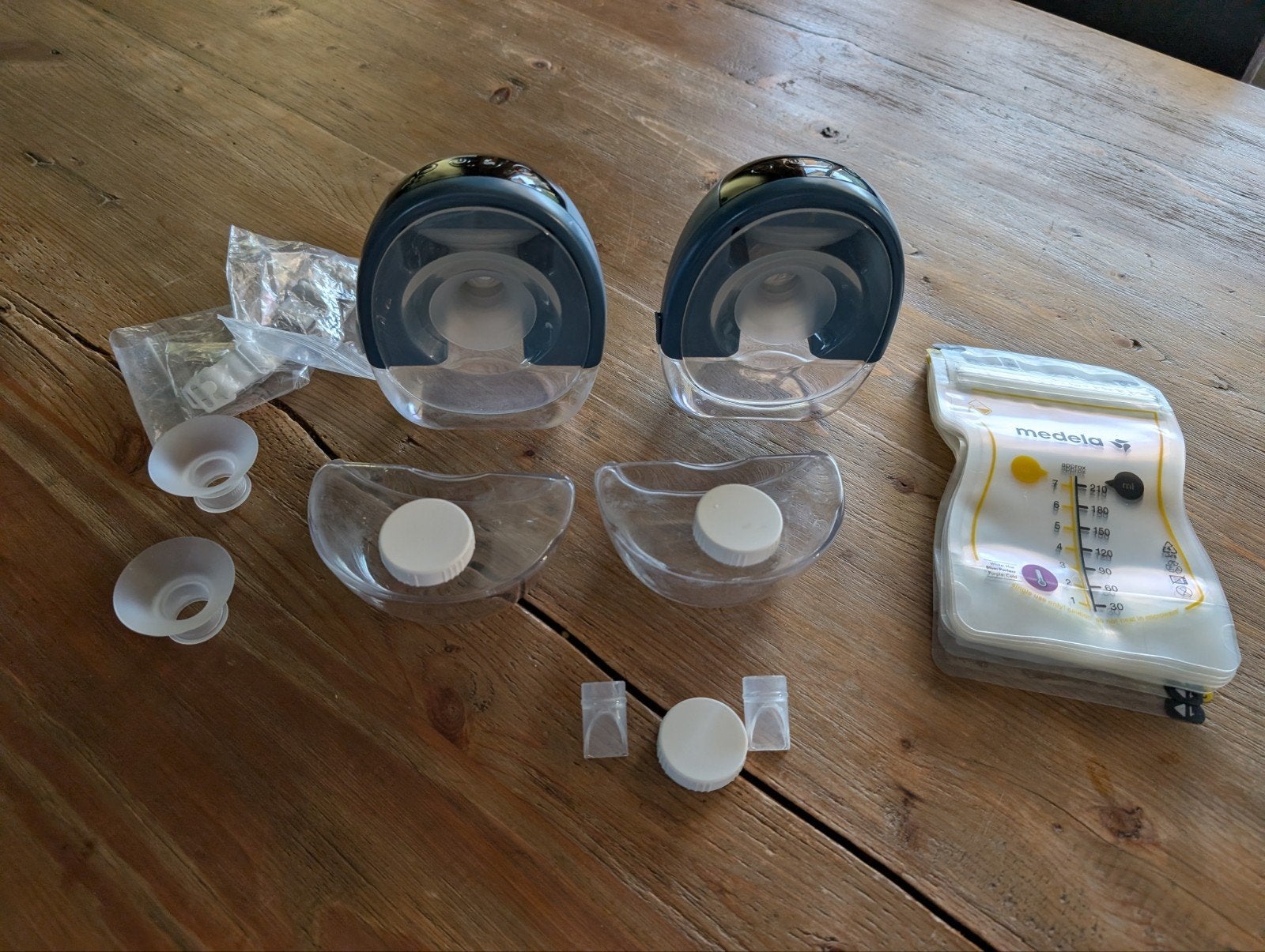 Horigen gen 2 handsfree Borstkolf goede staat met 180ml rese, Ophalen of Verzenden, Zo goed als nieuw