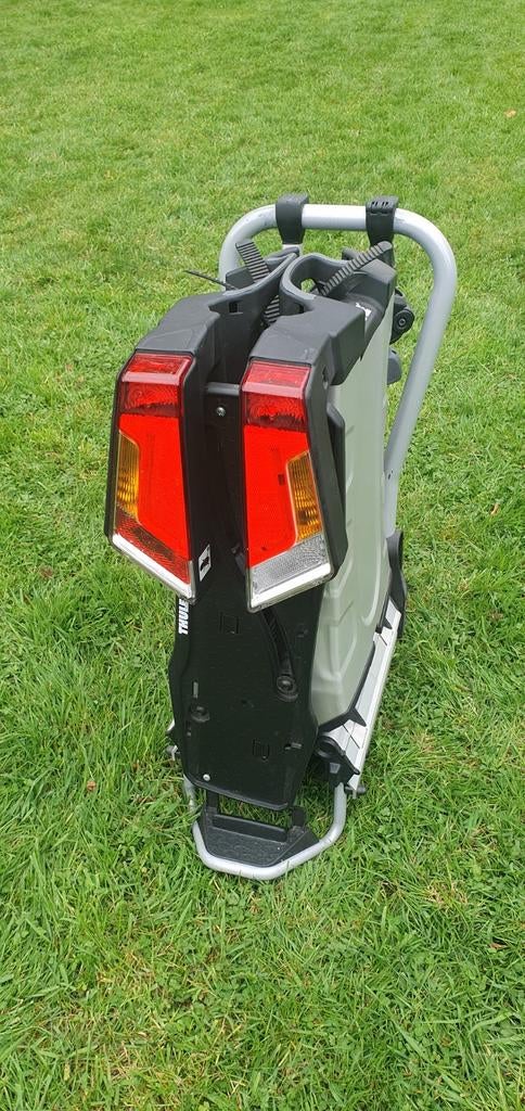 Thule EasyFold XT 2 fietsendrager voor trekhaak, Auto diversen, Fietsendragers, Ophalen of Verzenden, Zo goed als nieuw, 2 fietsen