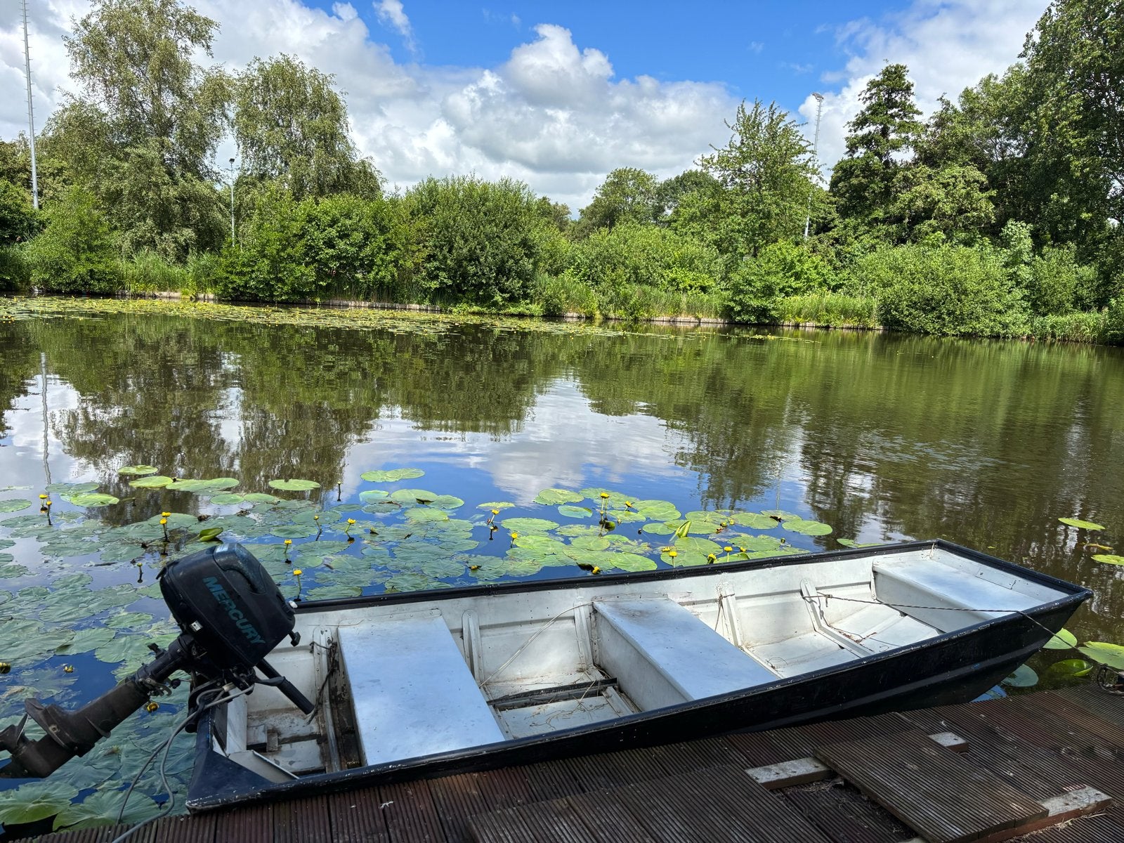 Aluminium platbodem boot met 6 pk Mercury buitenboordmotor, Ophalen, Gebruikt, Aluminium, Buitenboordmotor