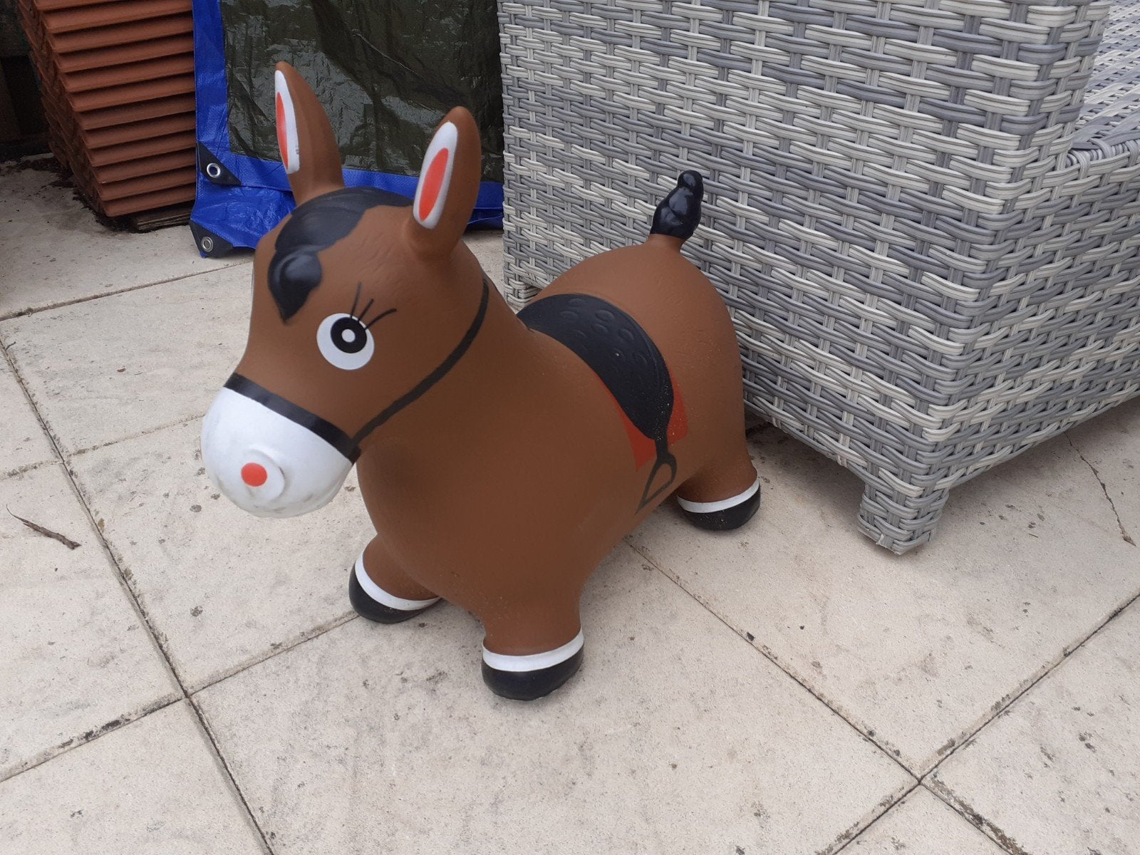Skippy paard, Ophalen
