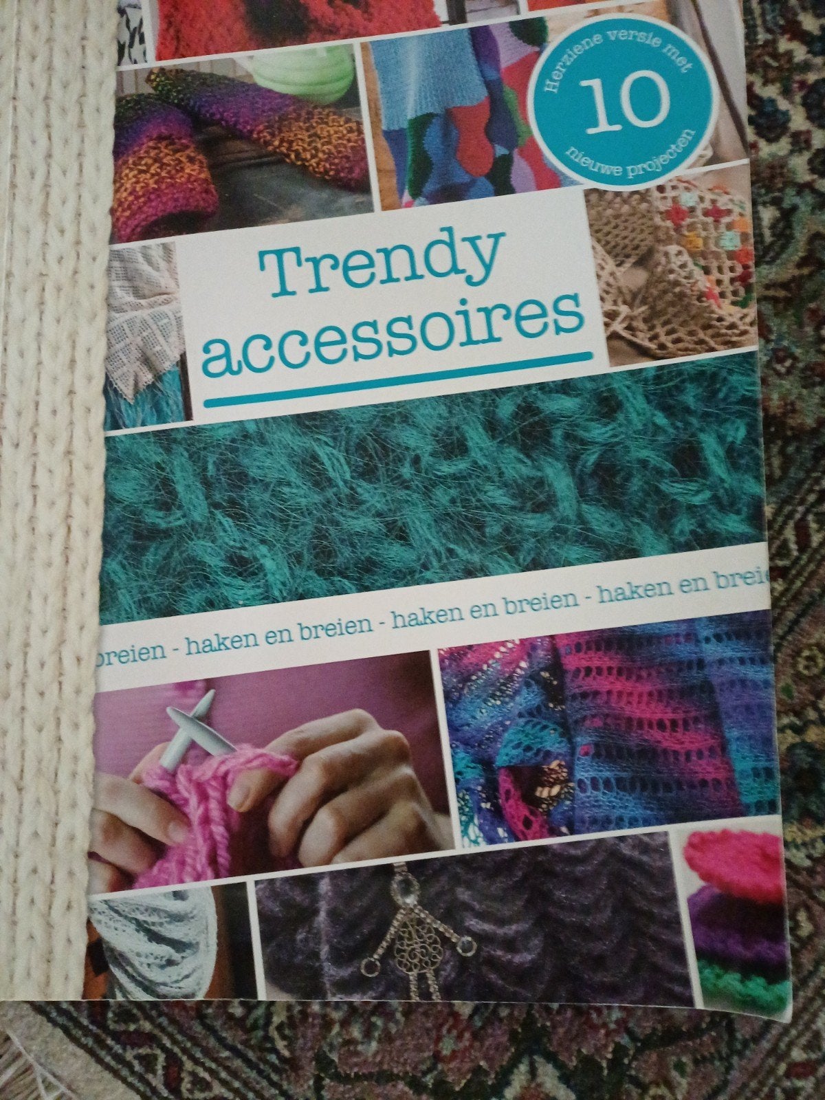 trendy accessoires  haken en breien, Ophalen of Verzenden, Zo goed als nieuw, Jaroslava Dovcová, Overige soorten