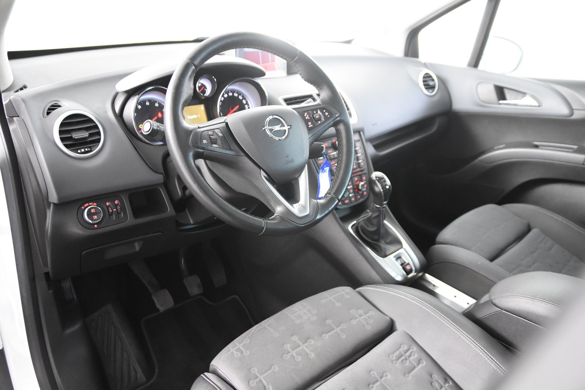 Opel Meriva 1.4 Turbo OPC *Panoramadak*Navigatie* (bj 2011), Auto's, Opel, Voorwielaandrijving, Euro 5, Gebruikt, 4 cilinders