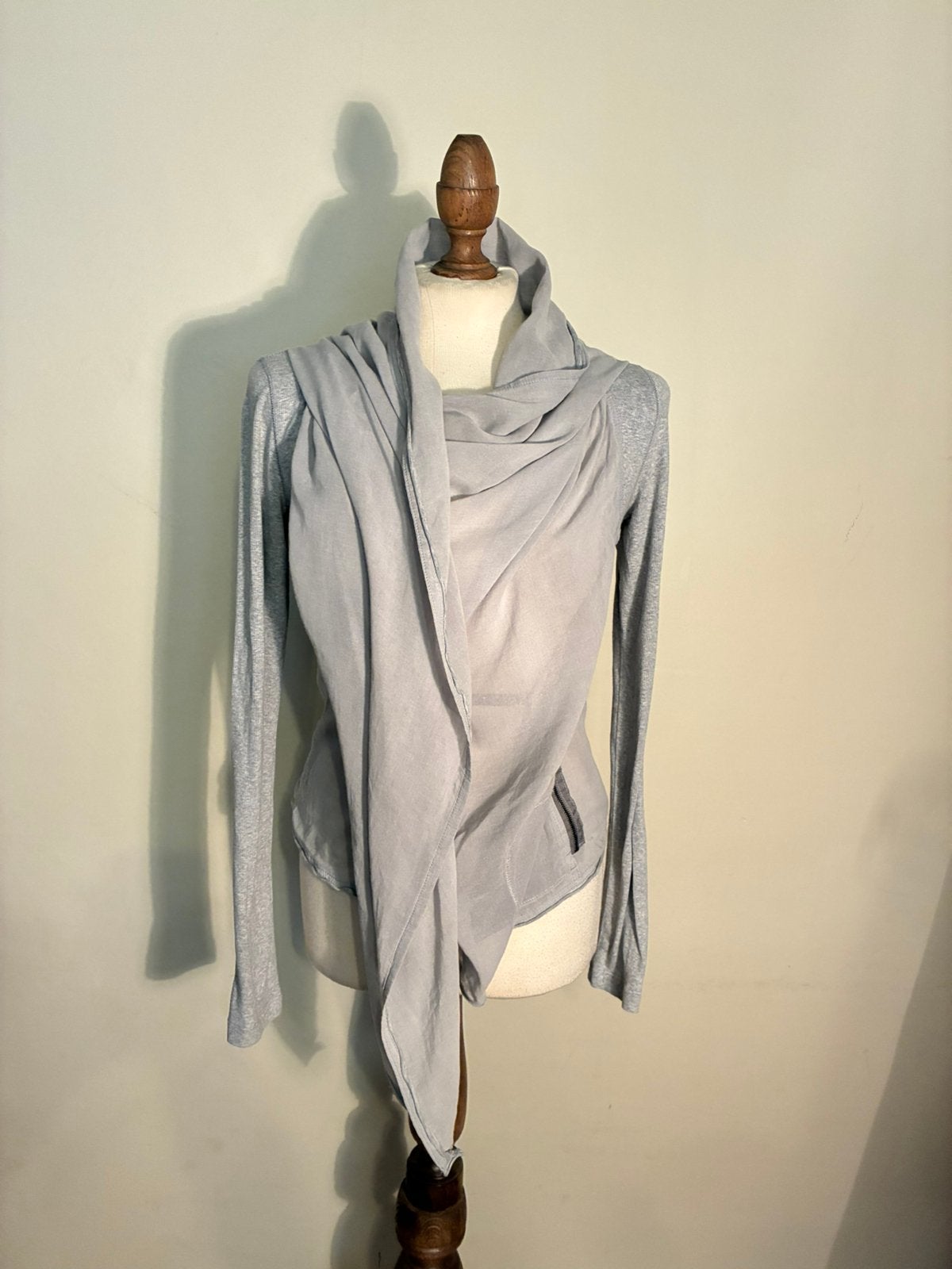 MARCCAIN VEST/BLOUSE LICHT GRIJS, Verzenden, Zo goed als nieuw, Maat 36 (S), Grijs