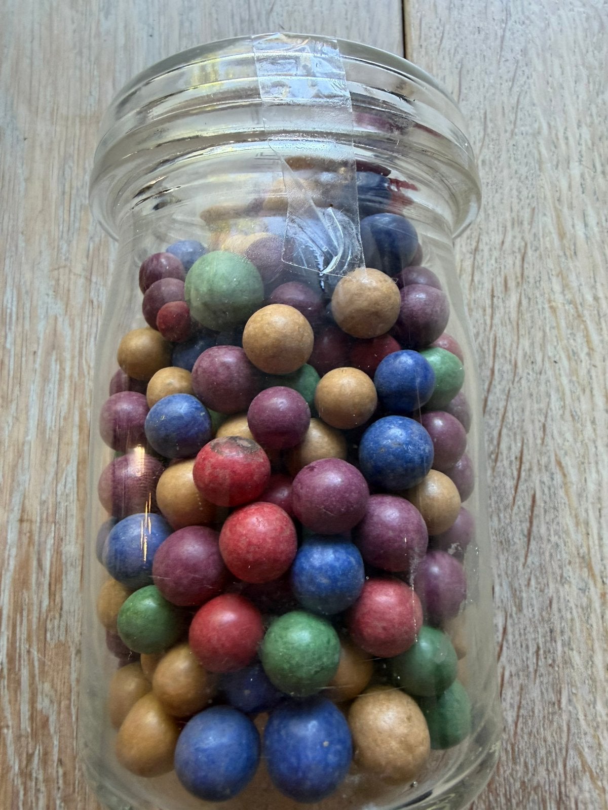 1/2 ltr weckpotje met oude klei knikkers, Antiek en Kunst, Verzenden