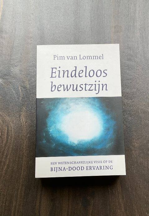 eindeloos bewustzijn bijna dood ervaring Pim van Lommel, Ophalen of Verzenden, Zo goed als nieuw, Spiritualiteit algemeen, Achtergrond en Informatie