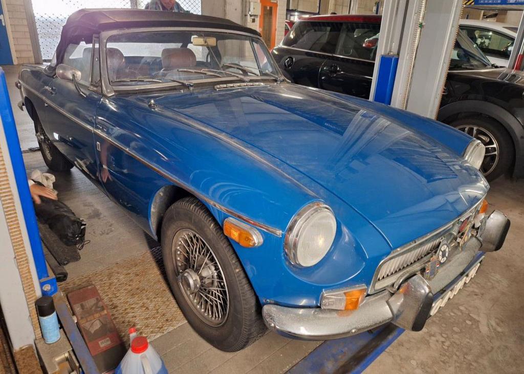 MG B 1.8 1973 Blauw, Auto's, Voorwielaandrijving, Cabriolet, Blauw, Bruin