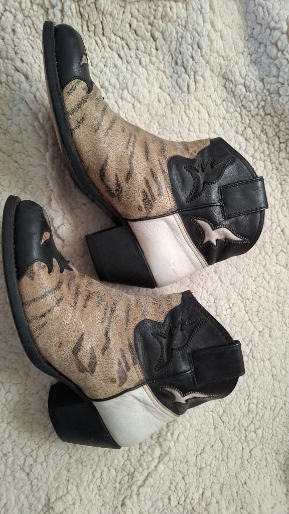 Leuk Cowboy laarsjes, Overige kleuren, Lage of Enkellaarzen, Ophalen of Verzenden, Golden Goose