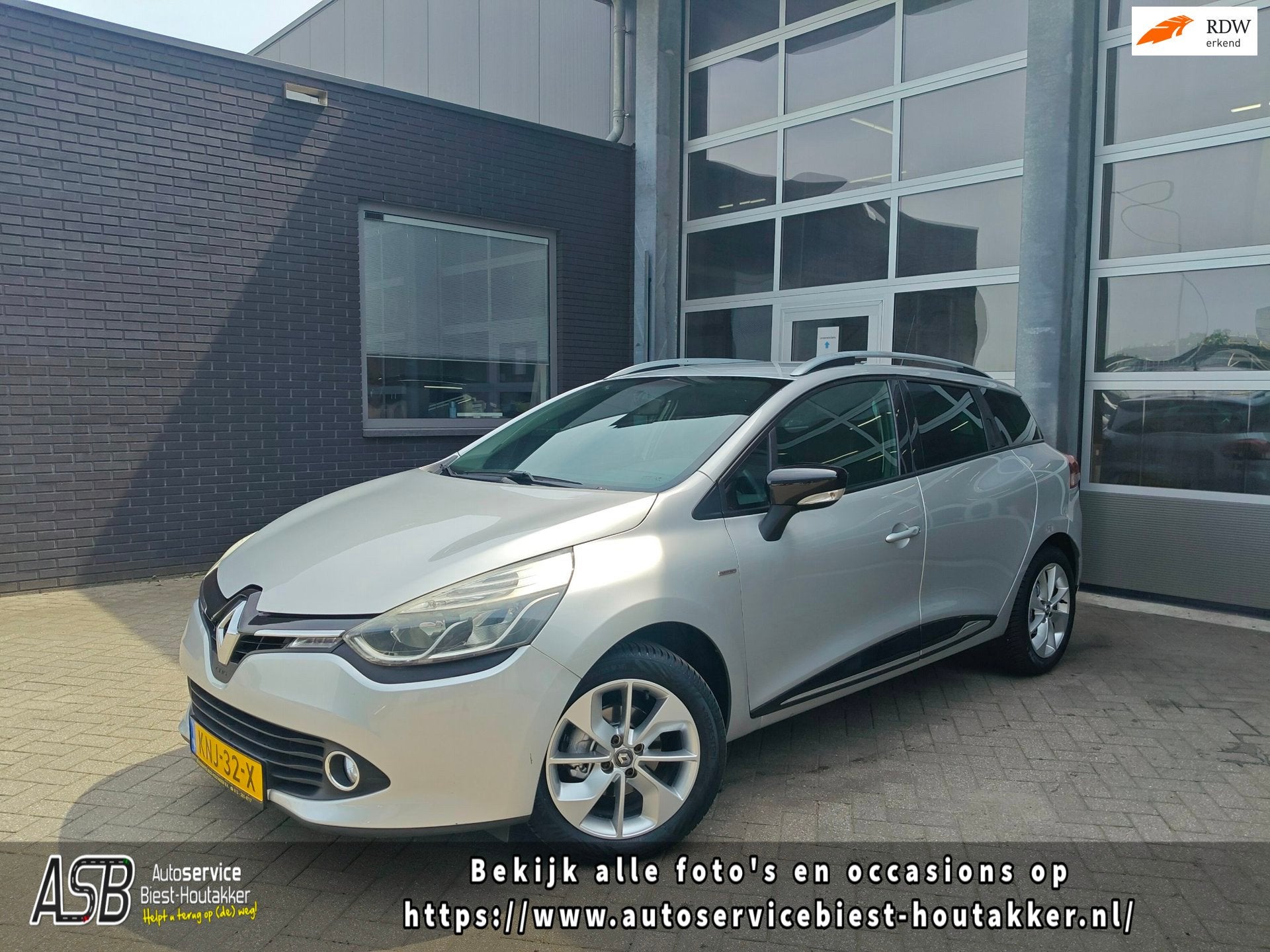 Renault Clio Estate 0.9 TCe Limited | Navigatie | Bluetooth, Voorwielaandrijving, 898 cc, Gebruikt, Euro 6