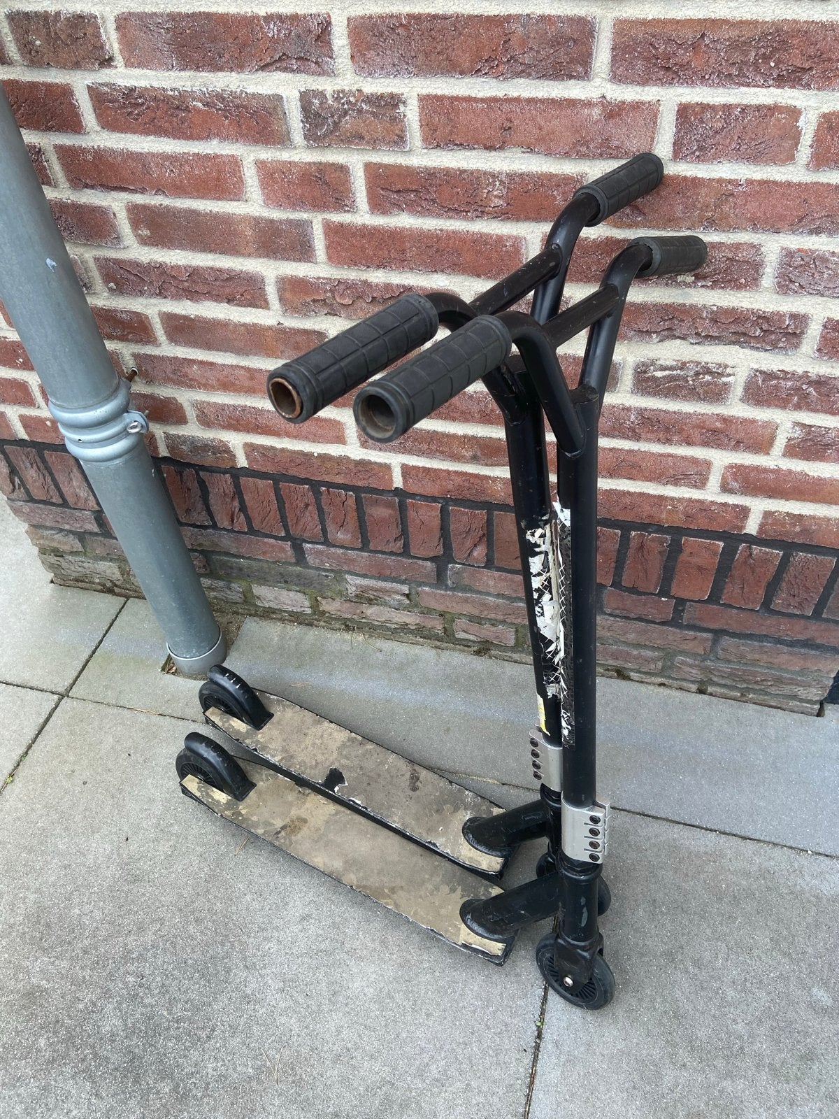 Stuntsteps 2 stuks zwart - Gebruikt maar functioneel, Fietsen en Brommers, Steps, Ophalen, Gebruikt, Gewone step