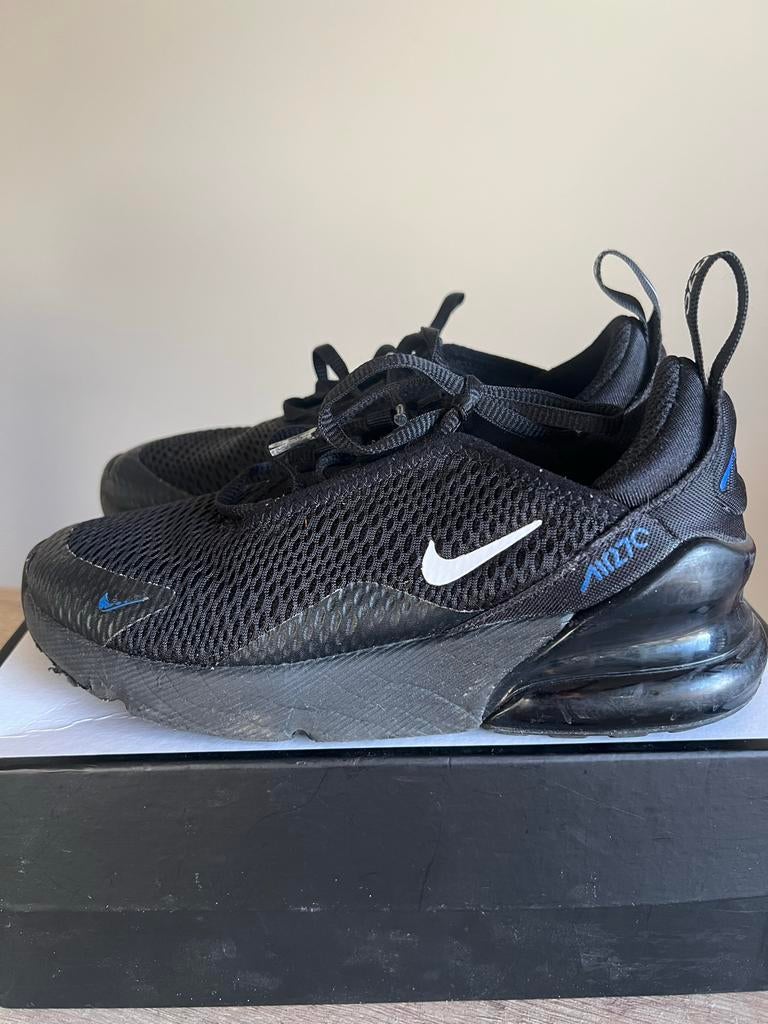 Nike Air Max 270 maat 33 zwart/blauw, Kinderen en Baby's, Kinderkleding | Schoenen en Sokken, Gebruikt, Sportschoenen, Jongen of Meisje
