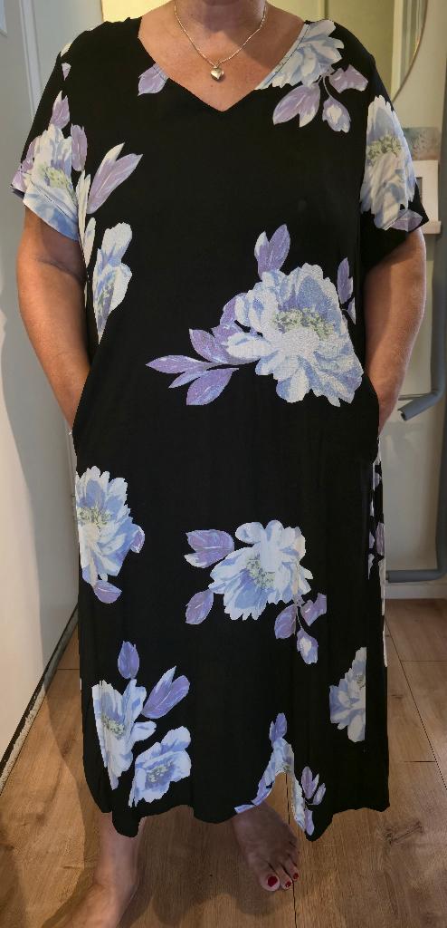 Zizzi  jurk met  rugdetail. L/50 en meer kleding in mt 50, Kleding | Dames, Grote Maten, Zizzi, Ophalen of Verzenden, Zo goed als nieuw