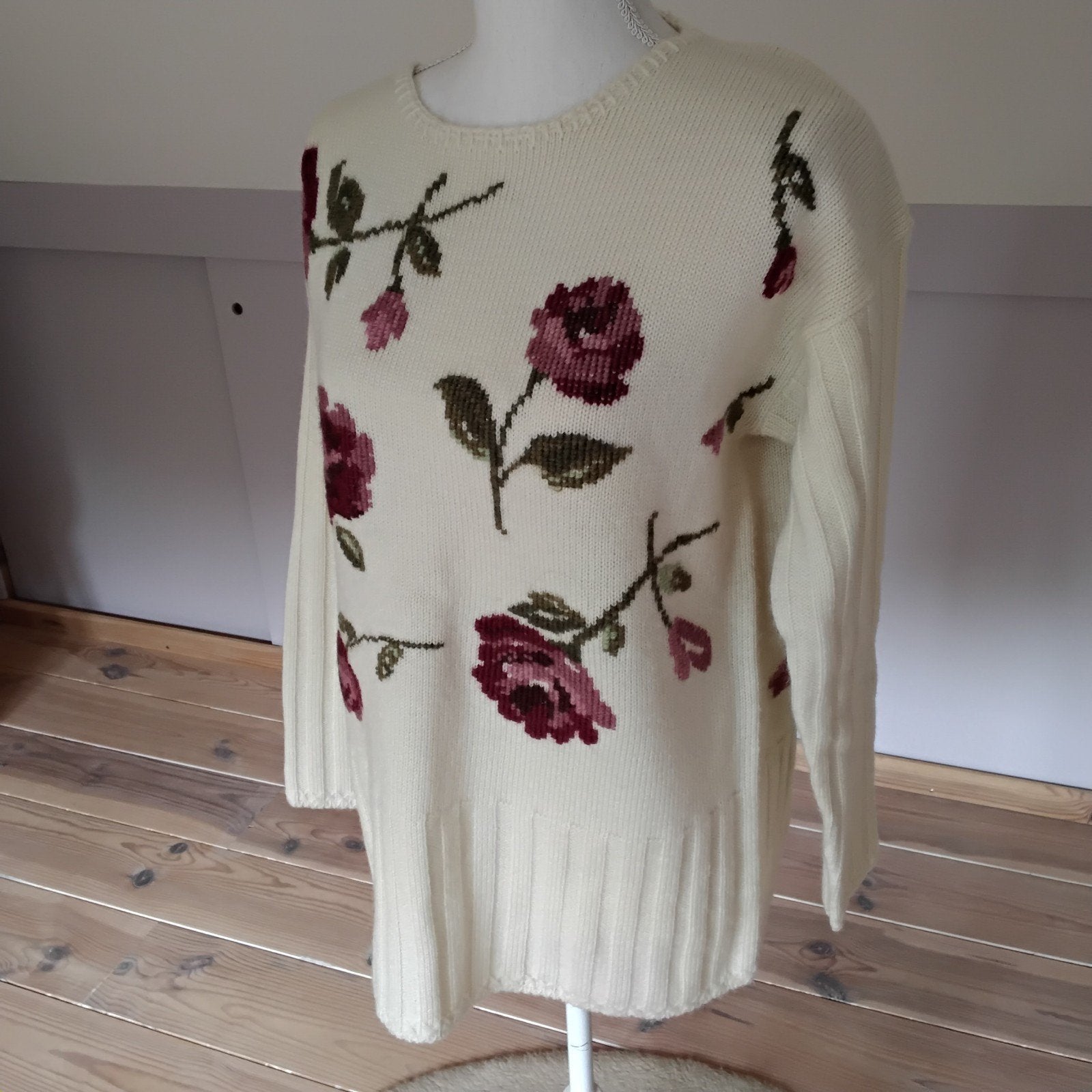Laura Ashley wollen geborduurde rozen trui maat m, Ophalen of Verzenden, Zo goed als nieuw