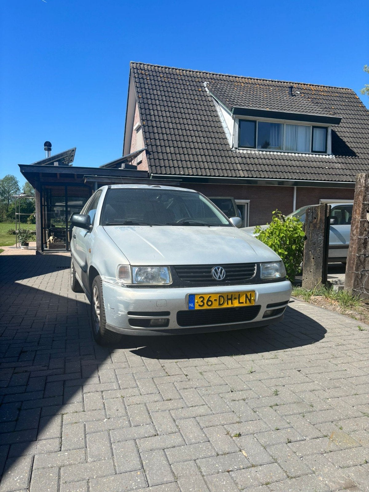 Volkswagen Polo 1.4 44KW 1999 Grijs, Auto's, Volkswagen, Voorwielaandrijving, 450 kg, 31 €/maand, 4 cilinders