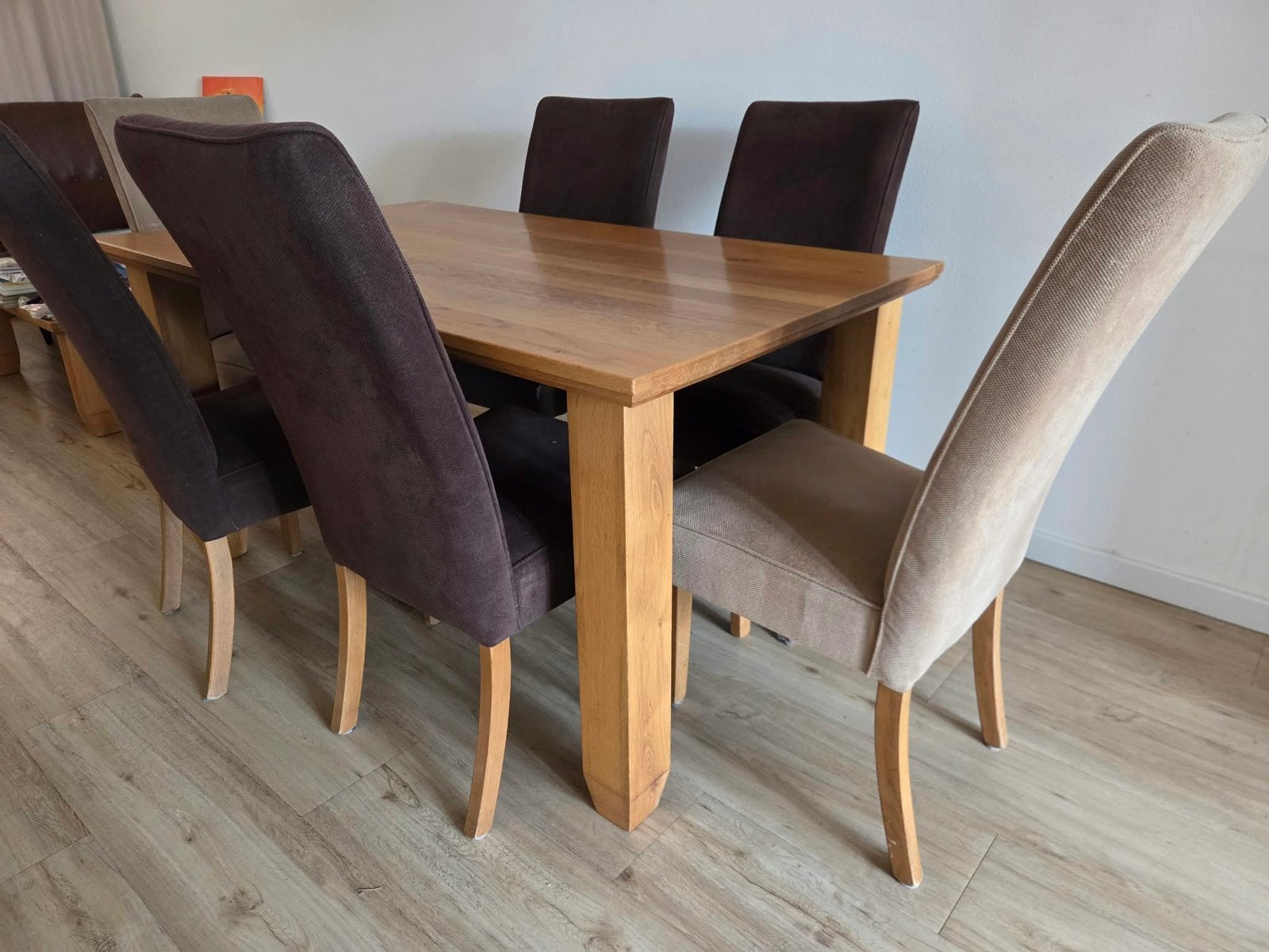 Gratis vandaag ophalen Eiken Eettafel met 6 eetkamerstoelen, Huis en Inrichting, Ophalen, Zo goed als nieuw, 4 tot 6 stoelen
